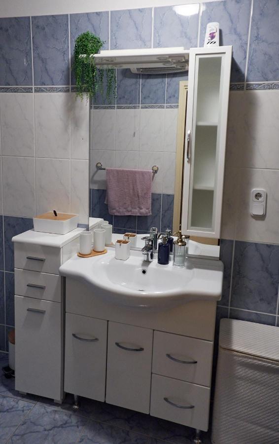 Apartman Nelamore - Krk Town, 300 Meters To The Beach Exterior foto